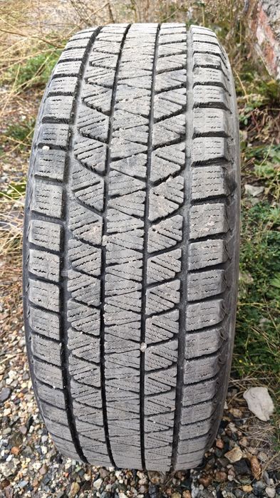 Резина б/у Bridgestone Blizzak