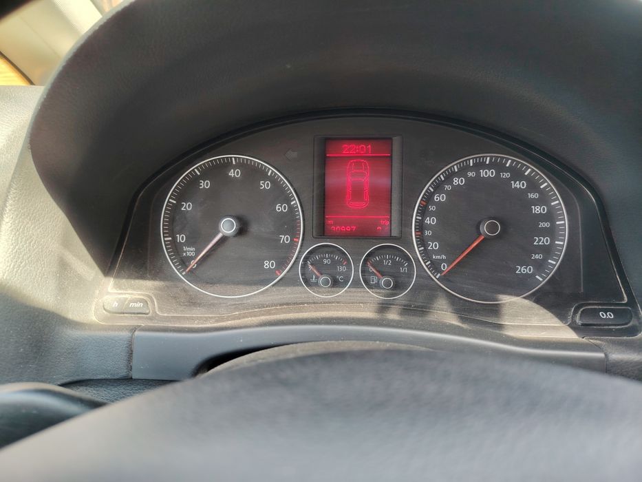 Vând Volkswagen golf 5 plus  1.6 tfsi benzina an 2005