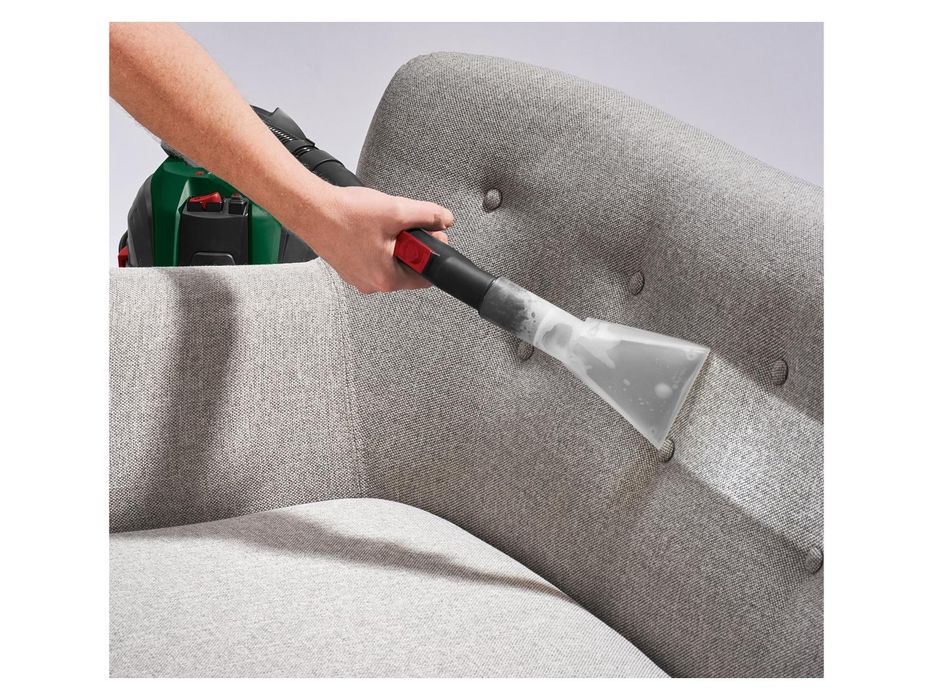 Vând aspirator cu spălare / injectie-extractie parkside