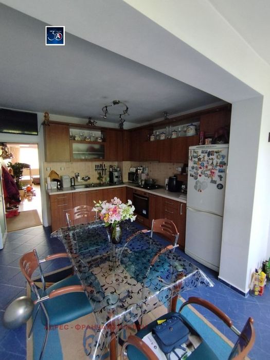 Продава се Тристаен апартамент в Плевен, Мара Денчева - 95 кв.м за 1632 €/кв.м - Снимка #6