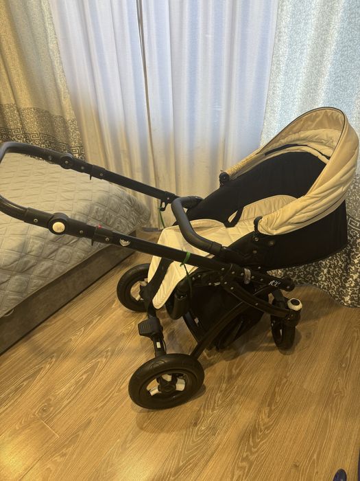 Отдам коляску бесплатно