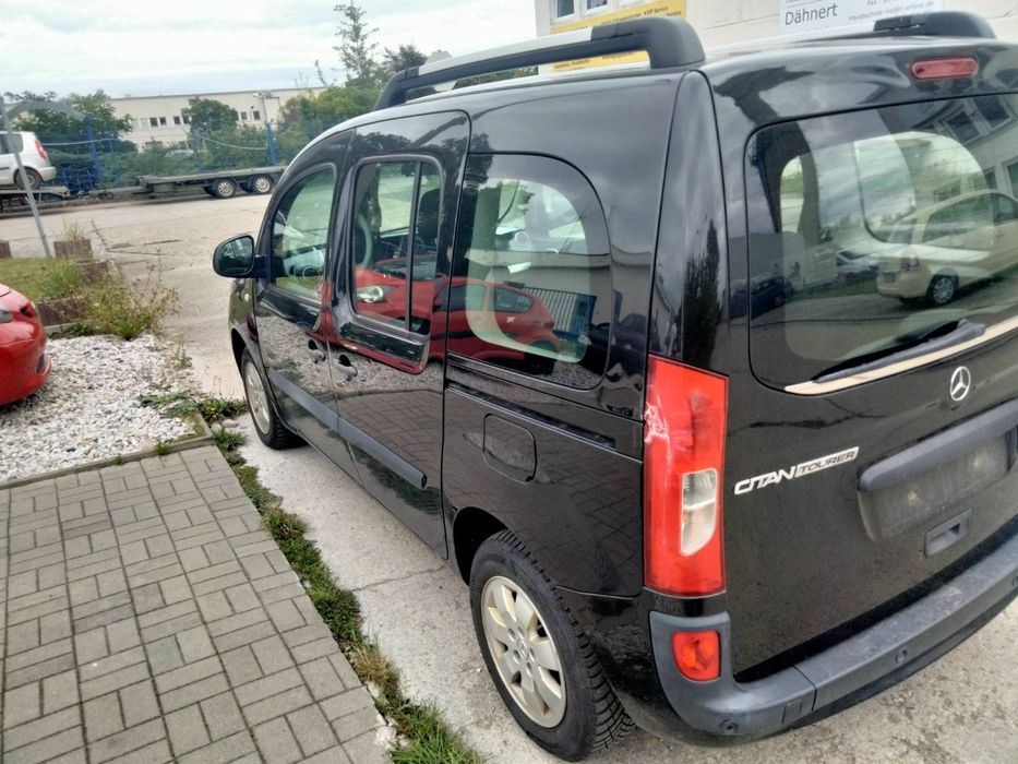 Mercedes-Benz Citan

111 CDI Lang, Ван, Употребяван, За части, Видин