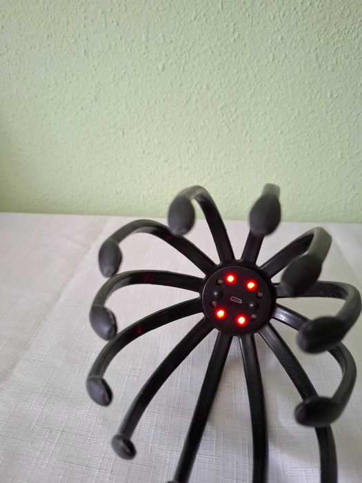 Aparat electric de masaj scalp cu gheare de caracatiță reincarcabil