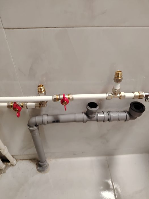 Ofer servicii rapide și profesionale de montaj, înlocuire  baterii sanitare. Pun accent pe curățenie, execuție corectă și prețuri corecte.