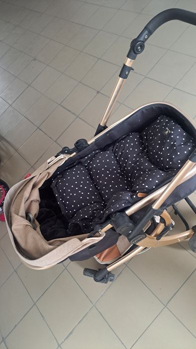 Коляска в хорошем состоянии.