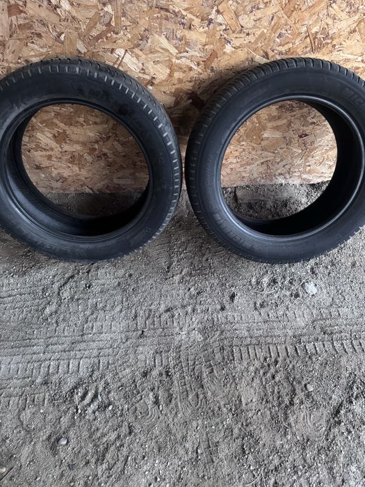 Продам шины 215/55/17