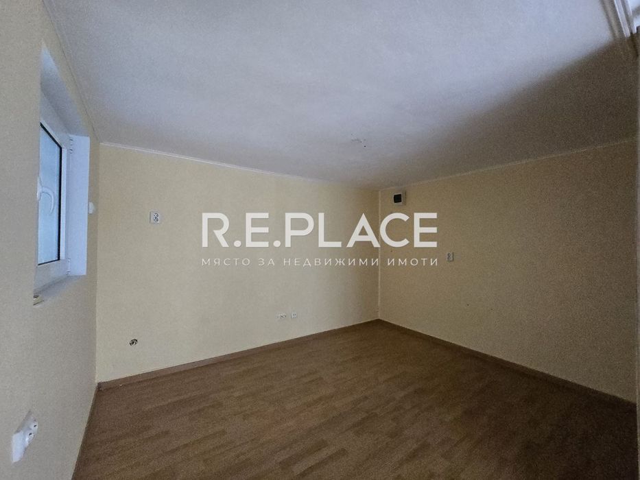 Дава се под наем Магазин в Варна, Централна поща - 25 кв.м за 178.5 € - Снимка #1