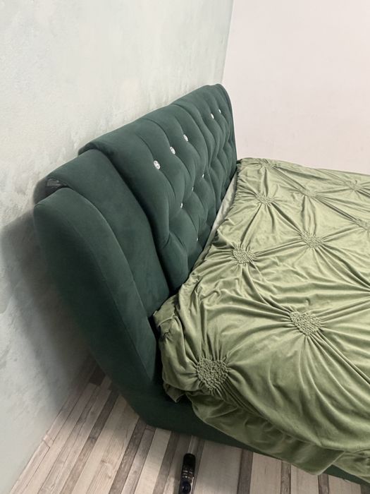Vand pat divino staer pret achiItie 2400. Dimensiune 1,60/2m