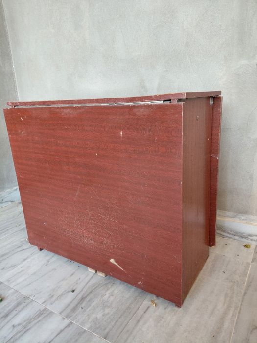 Стол книжка  полированный