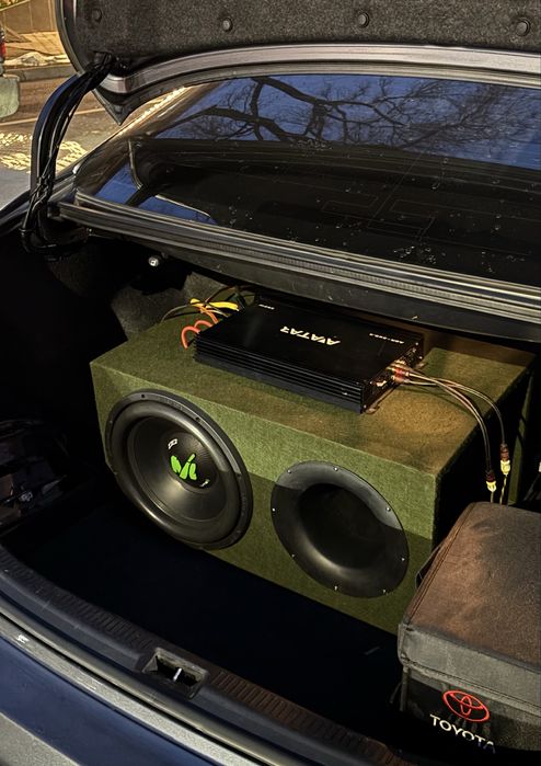 Сабвуфер с усилительем