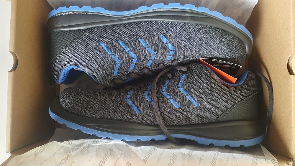 Работни обувки маратонки  Bennon размер 44(отговарят на 43,според мен)