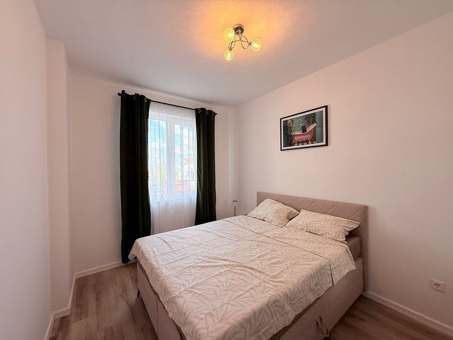 persoană fizică vând apartament modern în bloc nou Florești - zona Cetății - comision 0