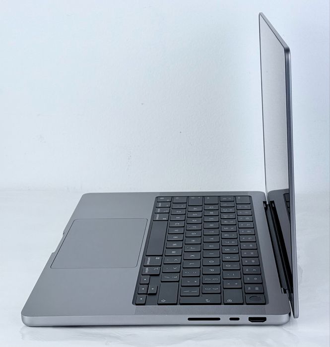 Apple MacBook Pro 14'' 2021 M1 PRO 32RAM 512SSD Перфектен! Гаранция!