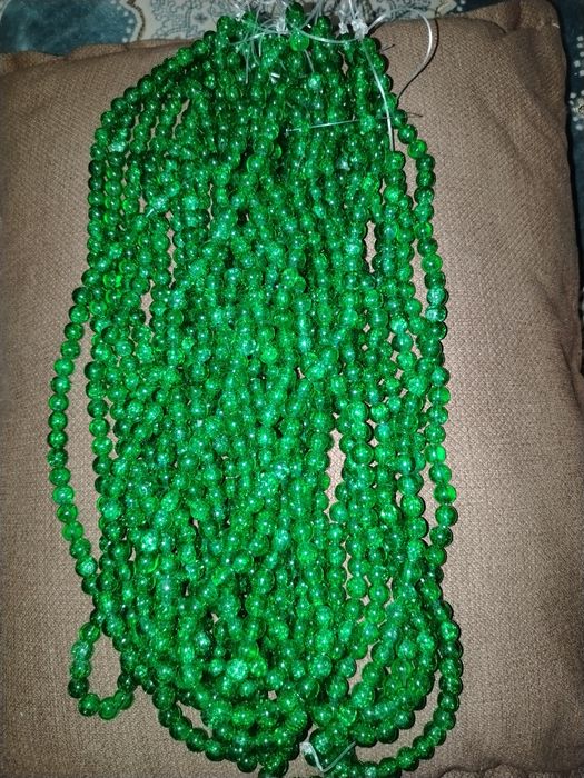 Стеклянные бусы с эффектом кракле