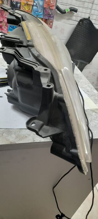 Продам фары тойота