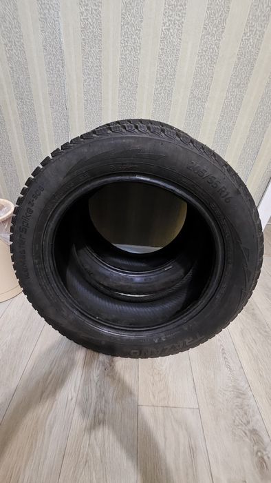 Продам зимние шины
