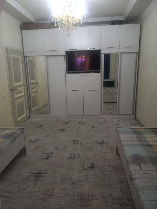 Город Навои продается 2-комн. 3-й эт. от дома Янги Хаёт (Водакачка)