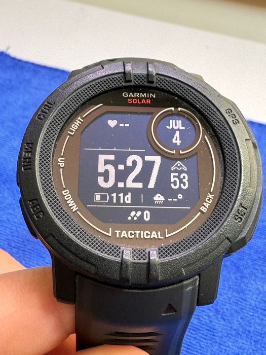 Vând Garmin instinct 2 solar tactical
