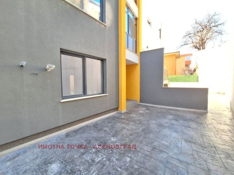 Продава се Тристаен апартамент в Асеновград - 118 кв.м за 1153 €/кв.м - Снимка #13