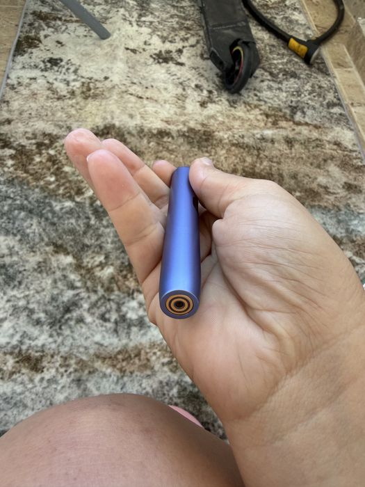 Iqos Iluma folisita merge foarte bine si tine incarcata pana la 2 zile