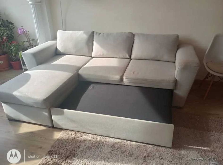 Разтегателен диван