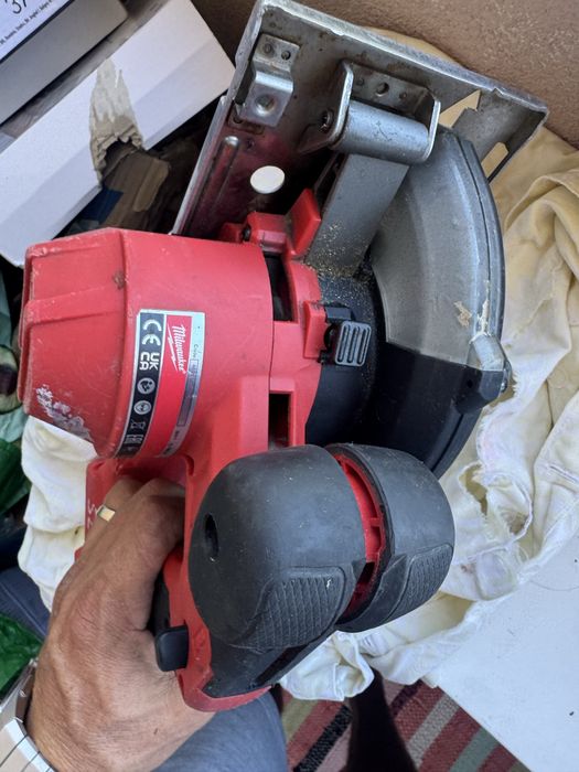 Circular Milwaukee m18 FMCS
