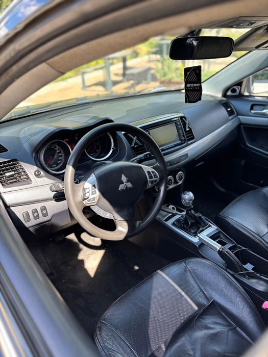 Vând Mitsubishi lancer 2.0 DID