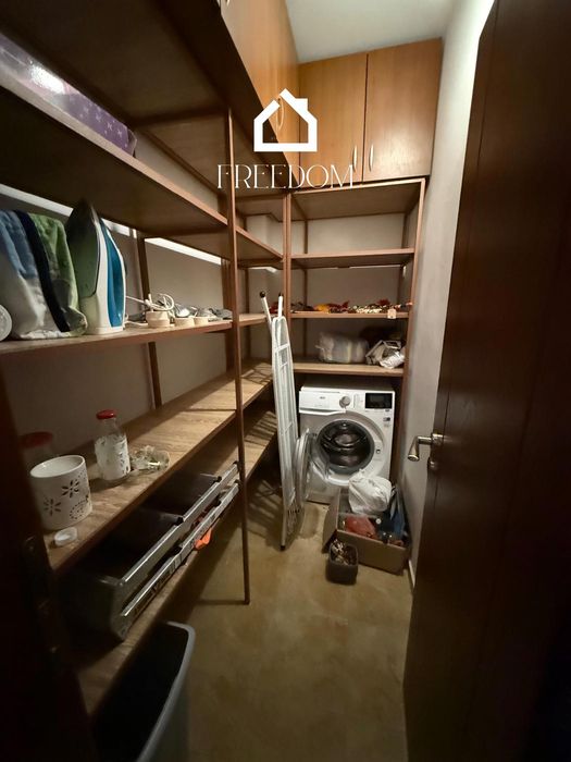 Дава се под наем Тристаен апартамент в Варна, Бриз - 112 кв.м за 700 € - Снимка #11