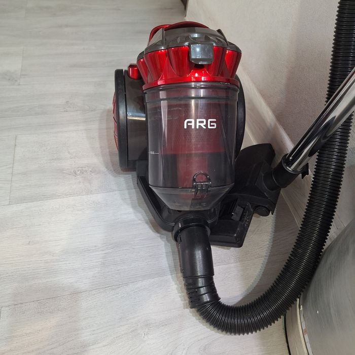 Продам пылесос в не рабочем состоянии