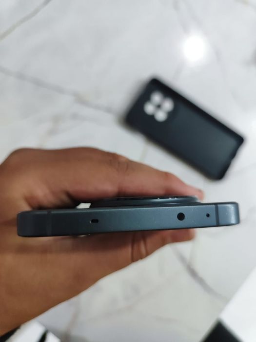 Продам Oneplus 13R