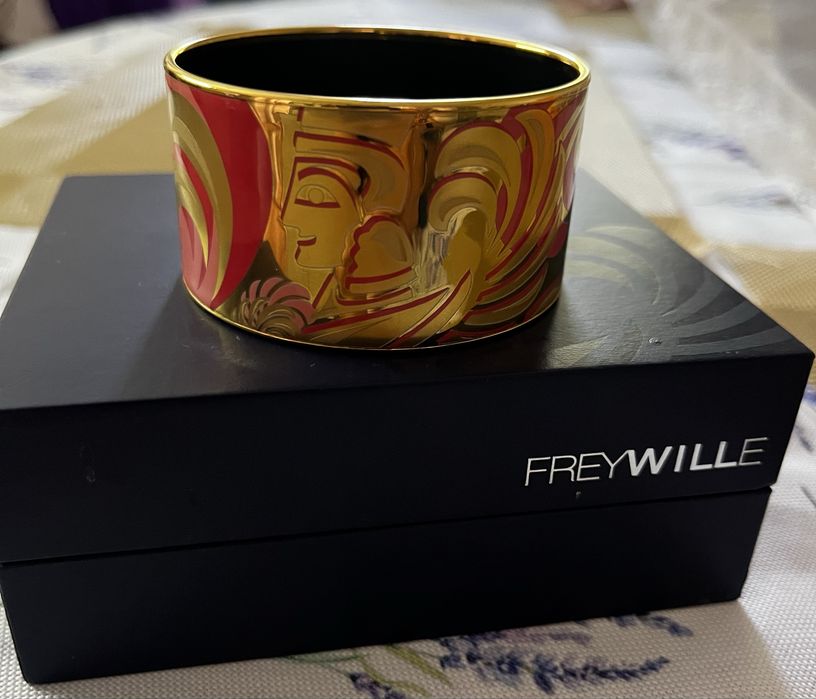 Браслет Freywille Дива