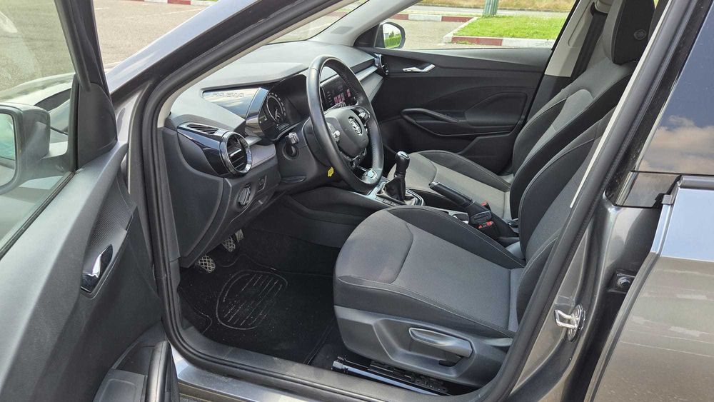 Skoda Fabia, an 2023, 37000 km.
