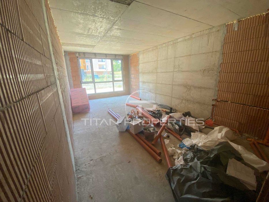 Продава се Тристаен апартамент в Пловдив, Остромила - 97 кв.м за 1135 €/кв.м - Снимка #1