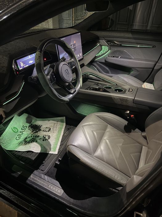 Zeekr 001 2023 — 3