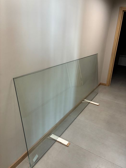 Продается белое стекло