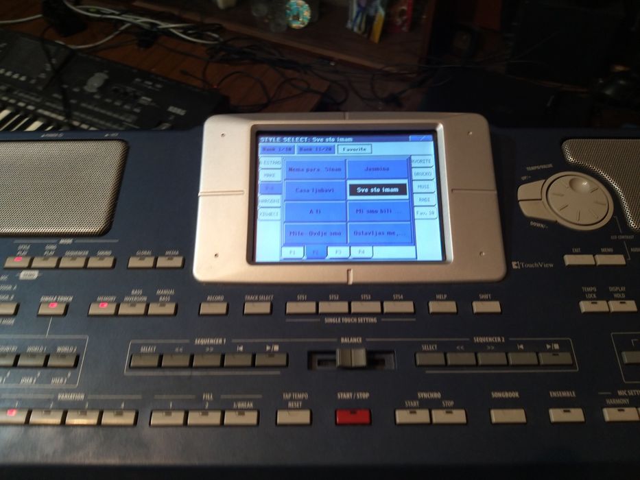 Korg pa800 64mb!