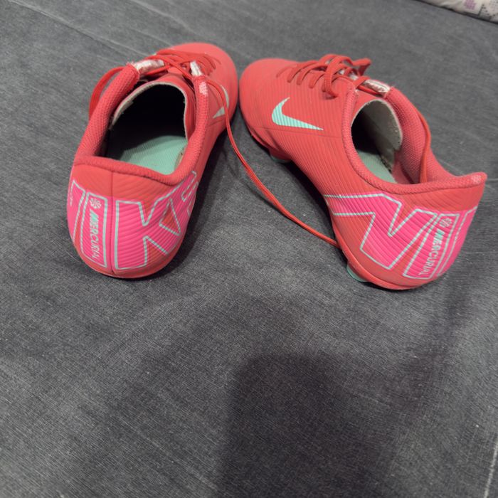 Бутонки оригинални NIKE