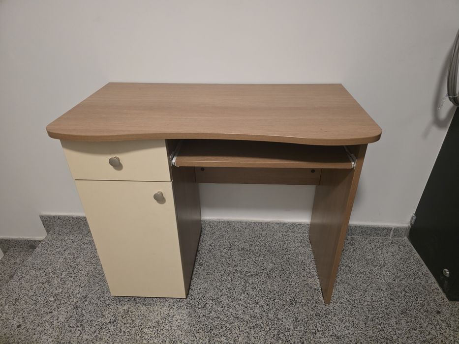 Ученическо бюро със шкаф