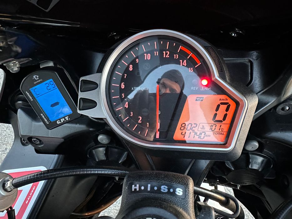 Honda cbr 1000 rr fireblade