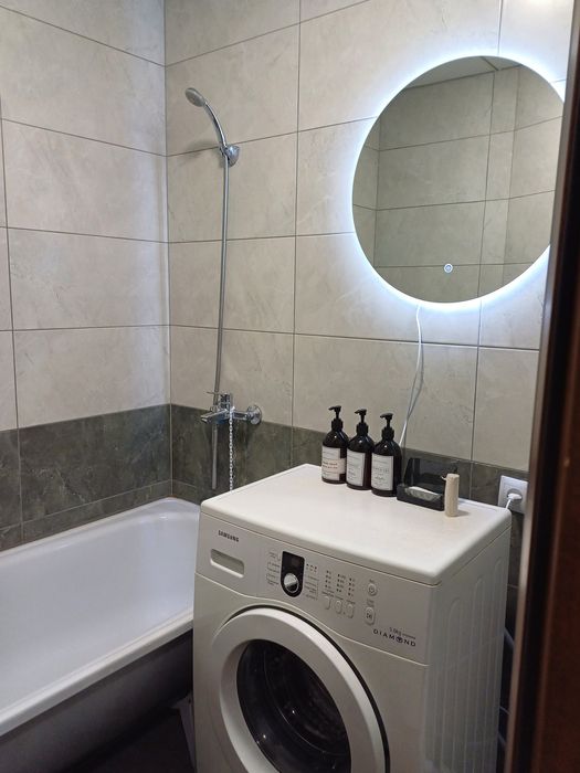 Сдам 2 комн.кв на 19 мкр ,день,ночь,сутки.