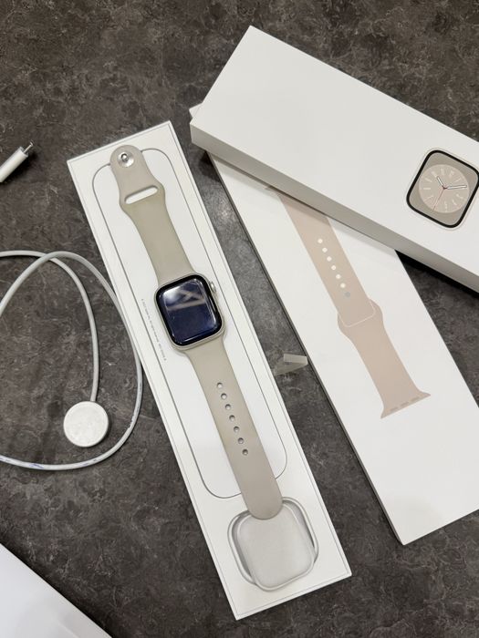 Apple watch series 8