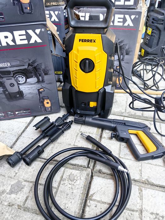 Продавам водоструйка IXES IX PRC 1400 – компактна и мощна