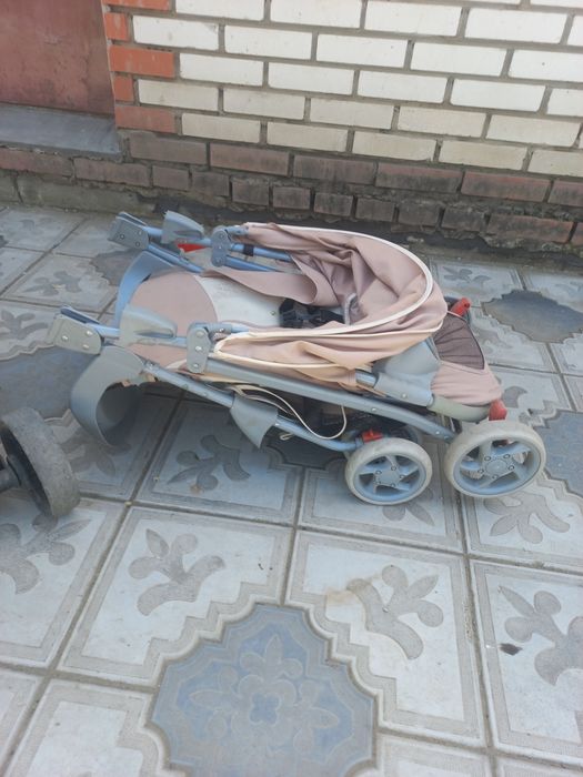 Продам детскую коляску