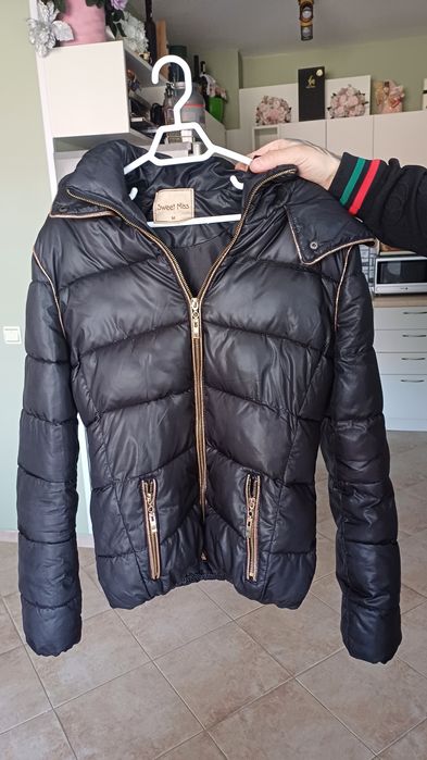 Дамско зимно яке