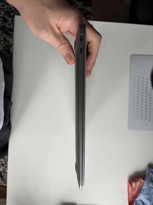 Macbook 2020 M1 256GB 8GB RAM