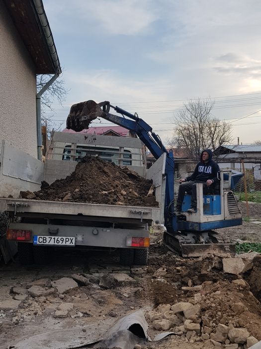 Извозване строителни отпадъци.Най -добри цени! 160лв на камион