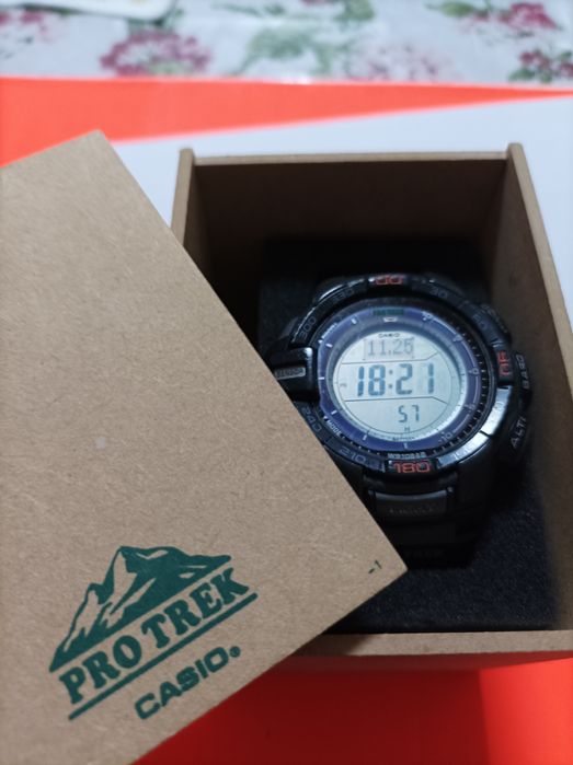 Часовник Casio Pro Trek