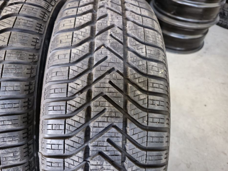 4 anvelope iarna Pirelli 195 55 17 stare buna