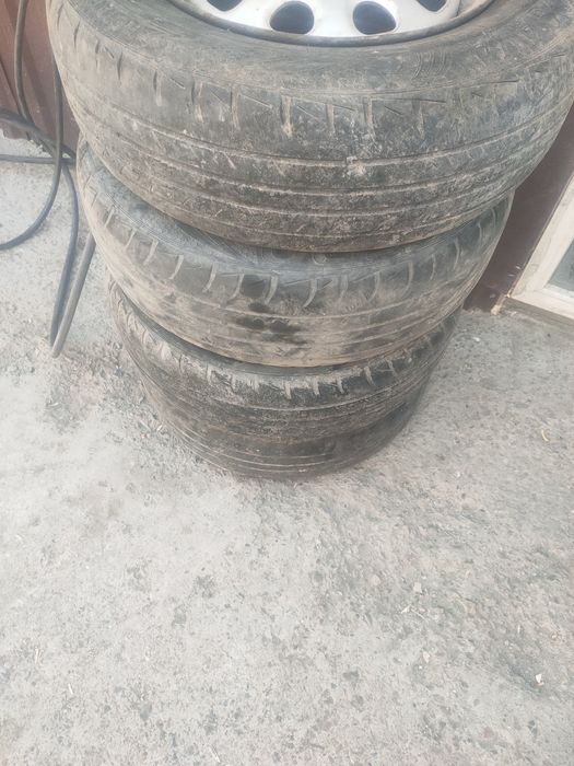 продам шины R14 185/70 срочно