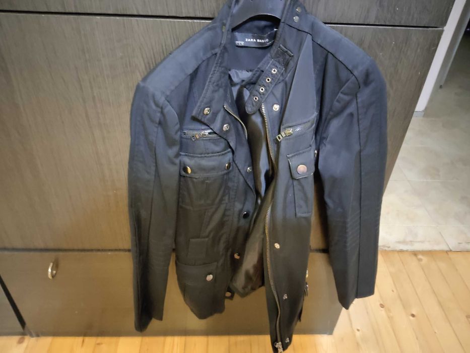 Продавам яке и сака zara